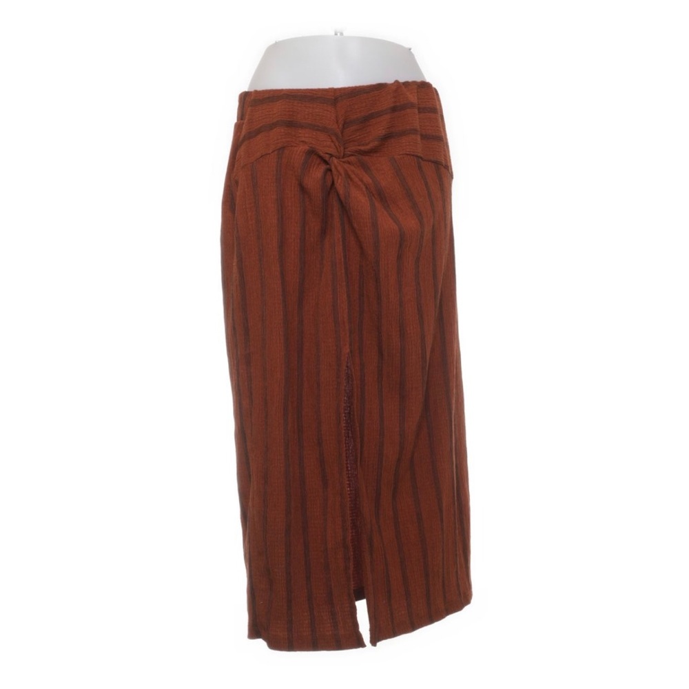 Textured Rust Knot-Detailed Skirt